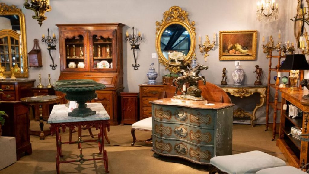 Adnan Menderes İkinci El Eşya Alanlar