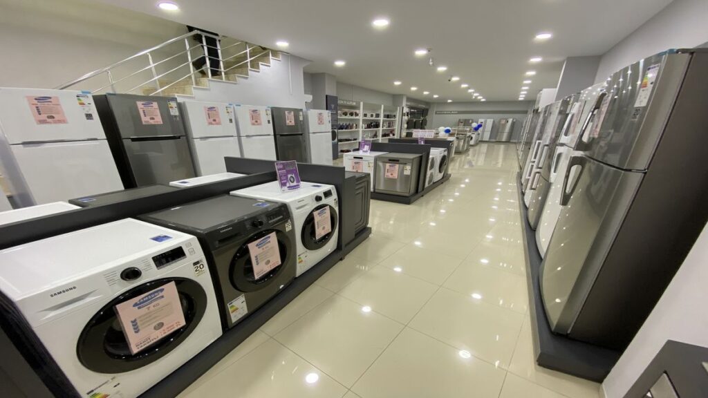 Yenibosna İkinci El Eşya Alanlar