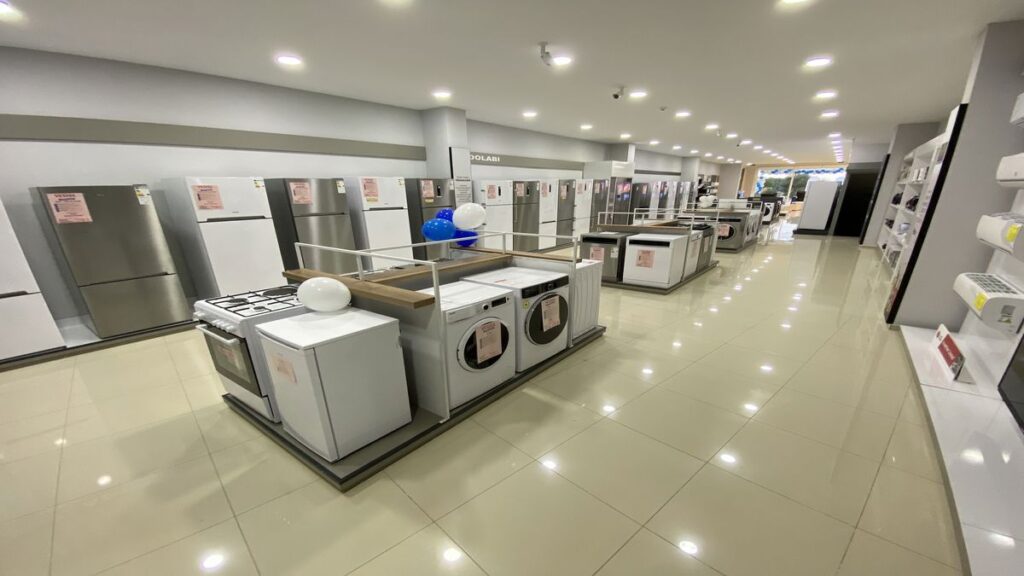 Zerzevatçı İkinci El Eşya Alanlar